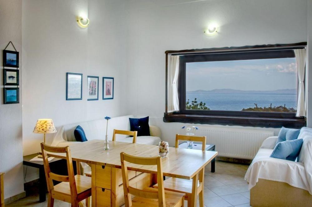 Katevi Luxury Seafront Villa Ierissos Exteriör bild