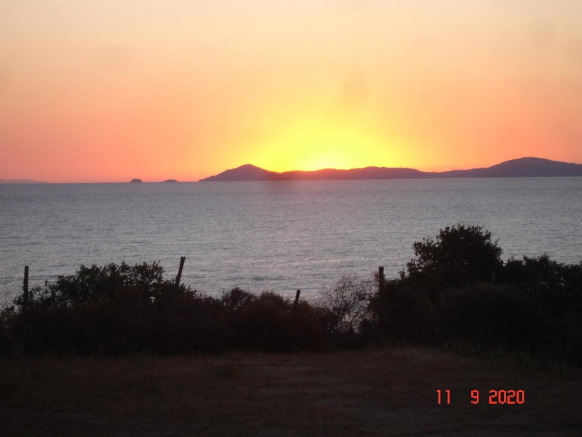 Katevi Luxury Seafront Villa Ierissos Exteriör bild