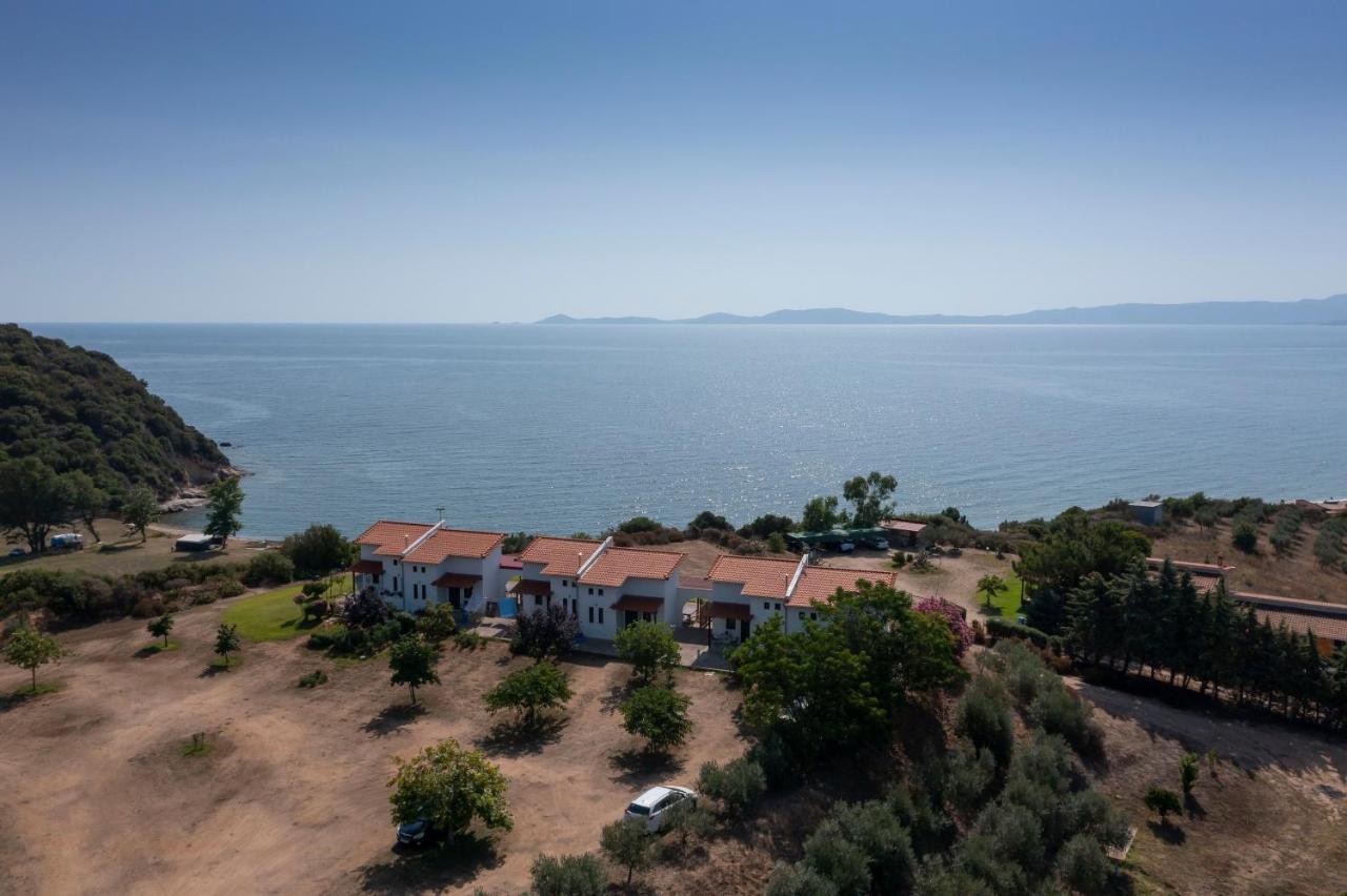Katevi Luxury Seafront Villa Ierissos Exteriör bild